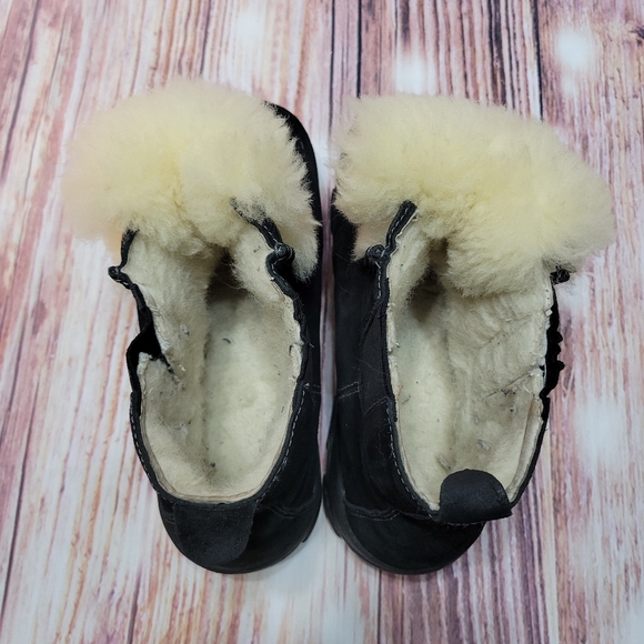 FABULOUS vintage Emu platform booties! 😍 - Picture 6 of 12